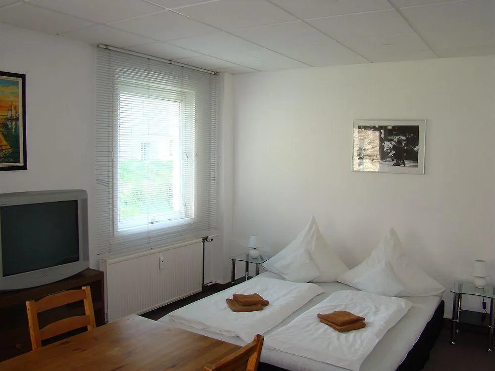 Bnb Near Brandenburg Gate - Rooms & Apartments Berlino