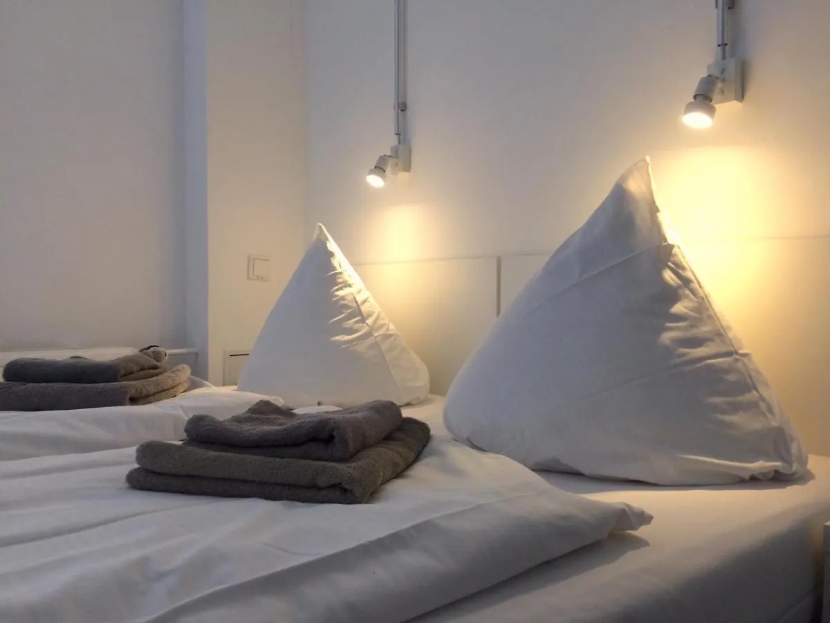 Bnb Near Brandenburg Gate - Rooms & Apartments Berlino Germania